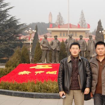 2009年12月石家庄河北威远药业论坛 总经理赵辉和搜猪网冯永辉合影