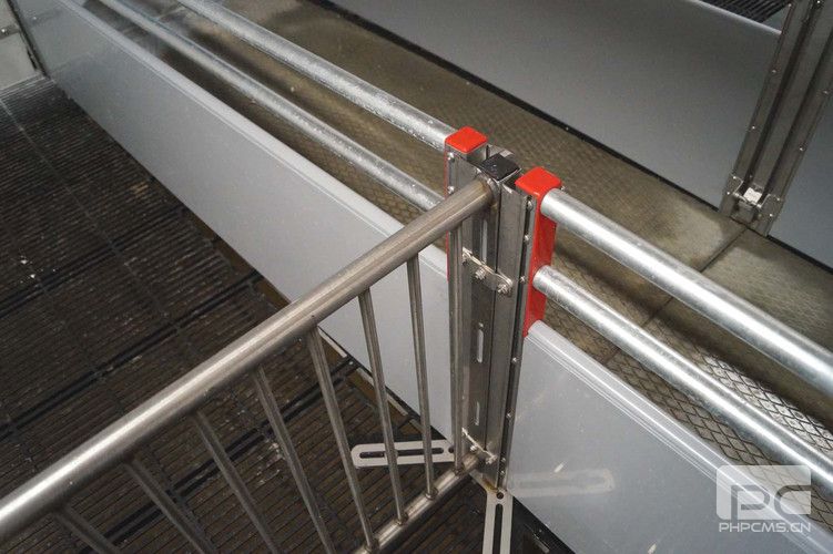 PVC Pig Pen Board and Stainless Steel Profile