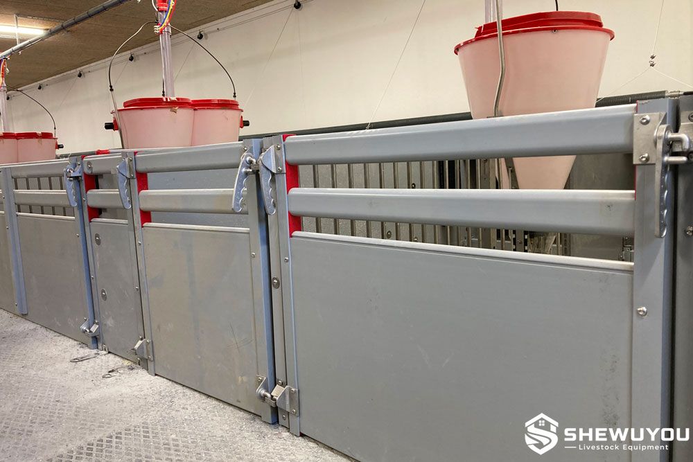PVC Pig Pen Partition Panels in Commercial Pig House