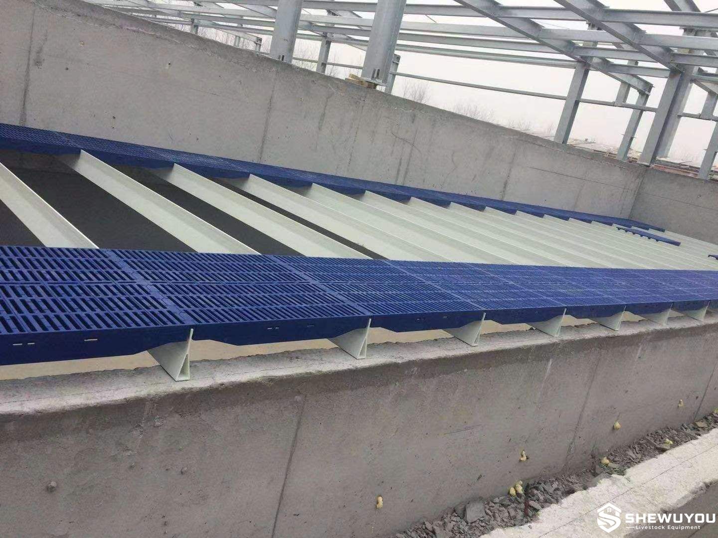 Fiberglass Slatted Floor Support Beam Installation