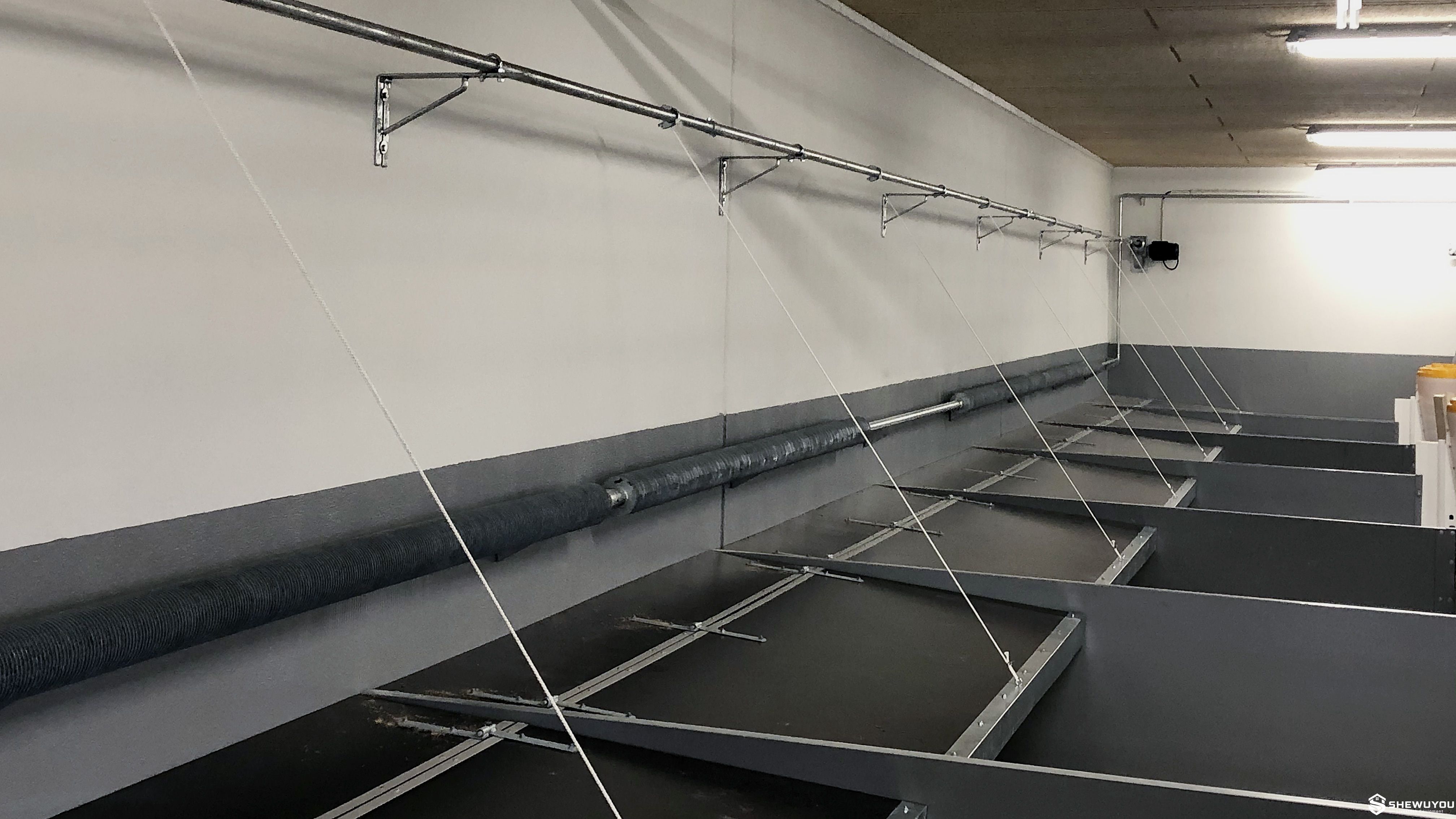 Plastic Panel Piglet Nursery Pen Installation