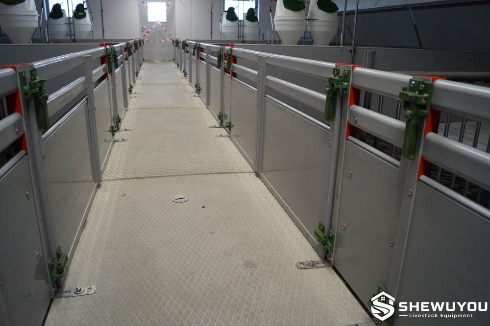 Modular Piglet Nursery Pen Installation
