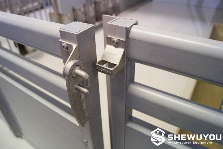 PVC panel pig pen gate
