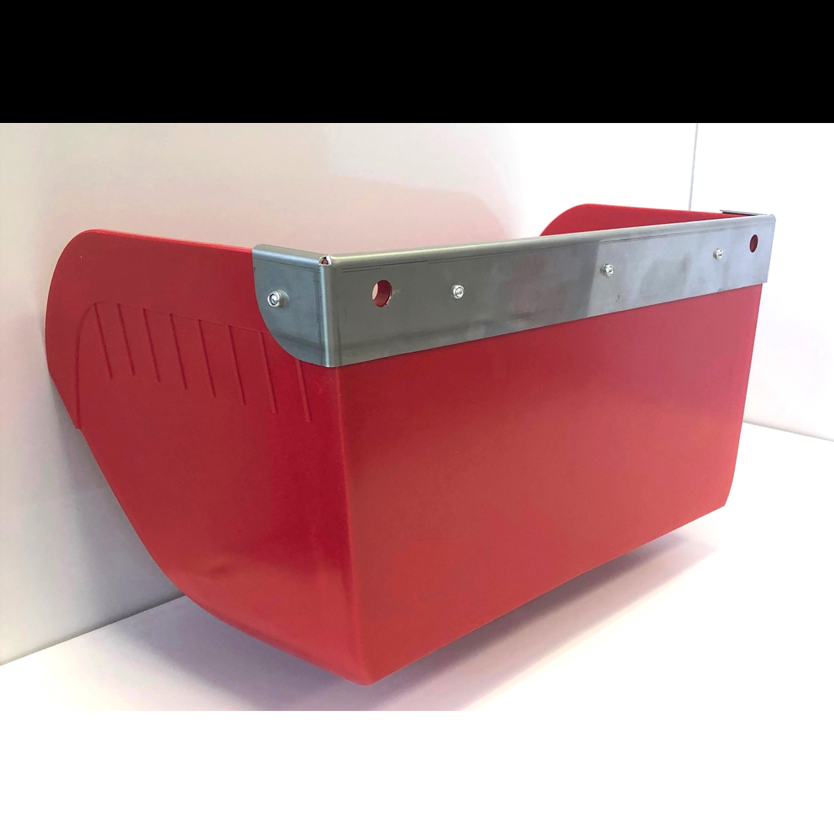 heavy-duty hanging piglet creep feeder with guard