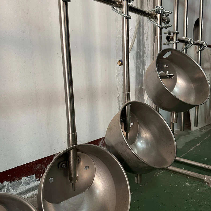 Stainless Steel Pig Drinking Bowls and Water Supply Pipes
