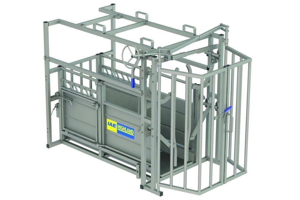 horned cattle crush with adjustable scissor head yoke