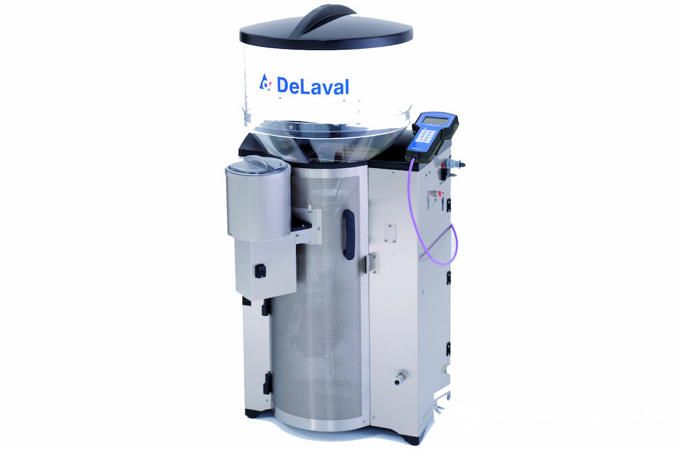 RFID automatic calf feeding station