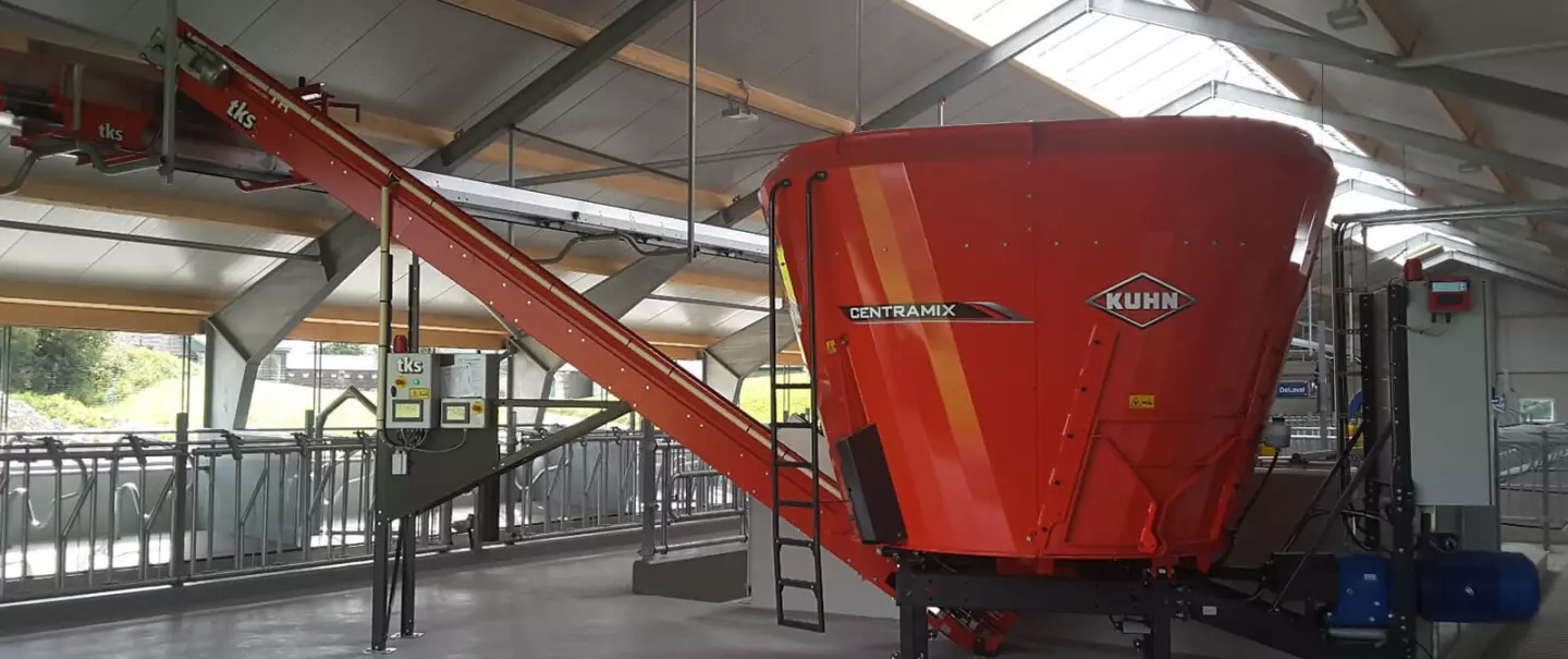 stationary TMR feed mixer installed in dairy feed center