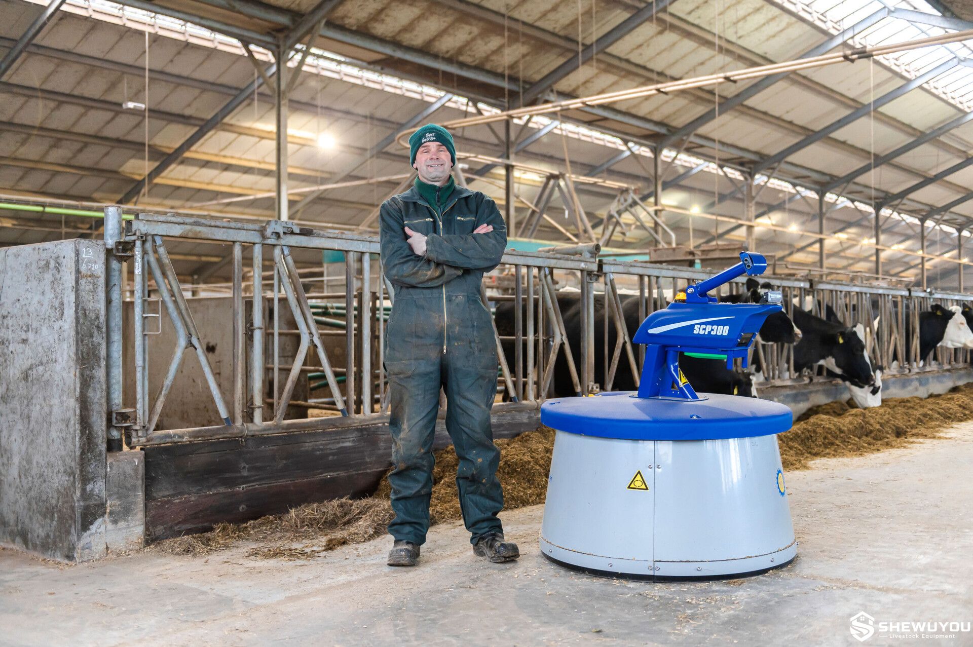 compact automatic feed pusher robot