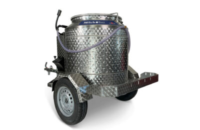 400L towable calf milk taxi trailer