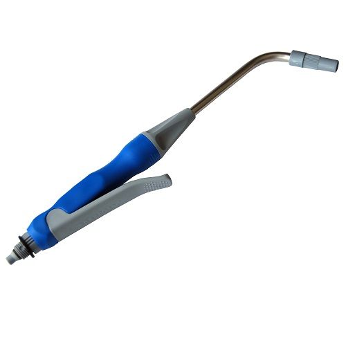 Teat spray applicator for dairy cows