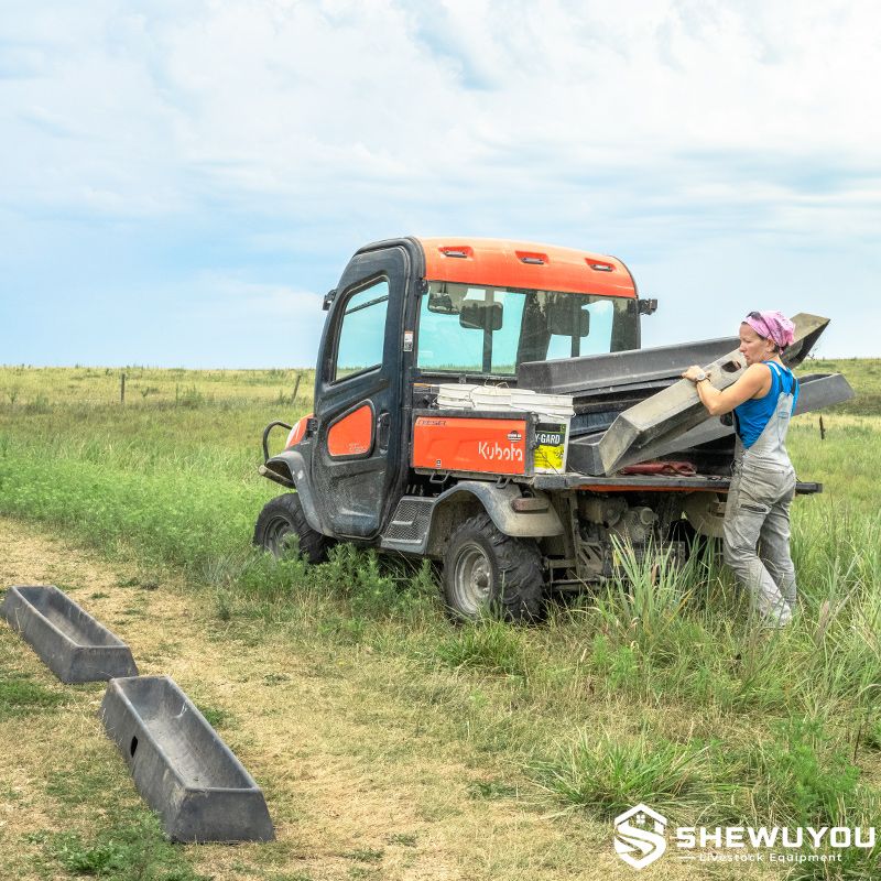 portable livestock feed trough transport