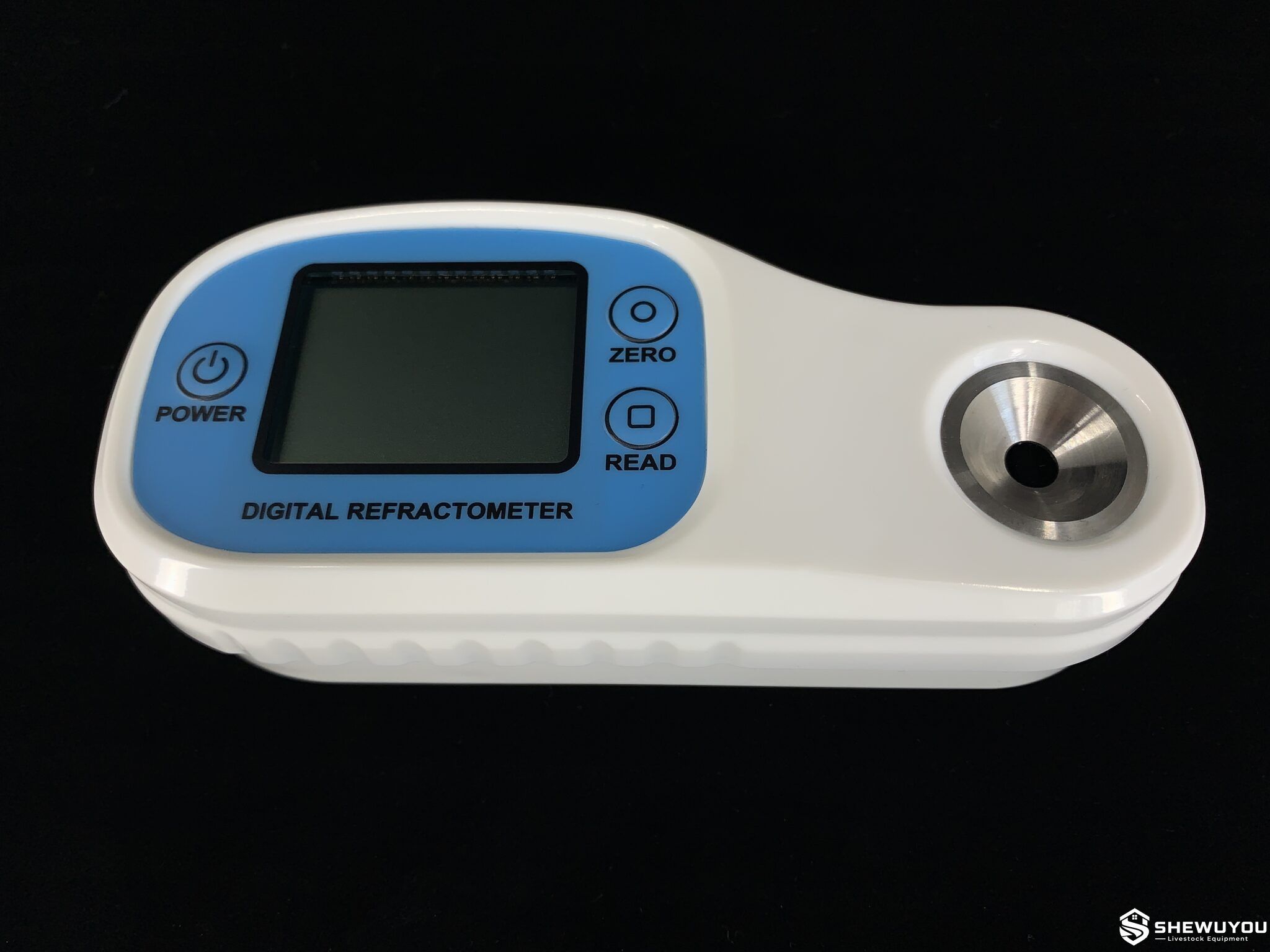 portable digital refractometer for colostrum testing