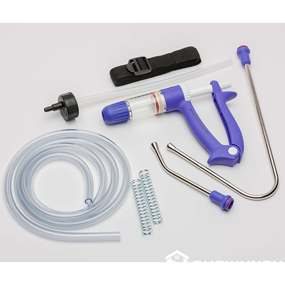 Livestock oral dosing syringe