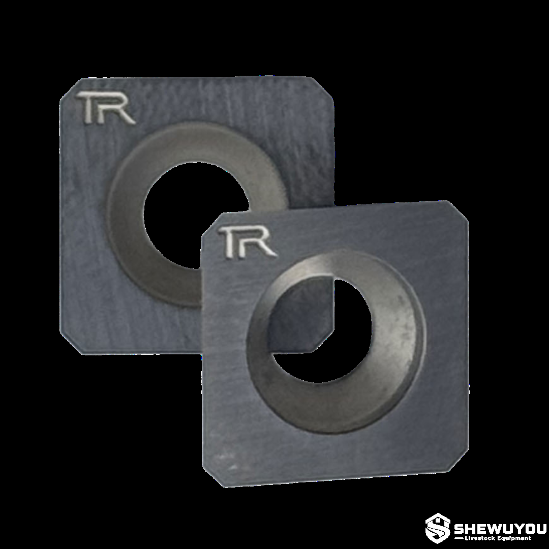 Carbide hoof trimming replacement inserts close up