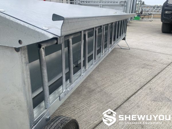 Adjustable Lamb Creep Feeder Barrier