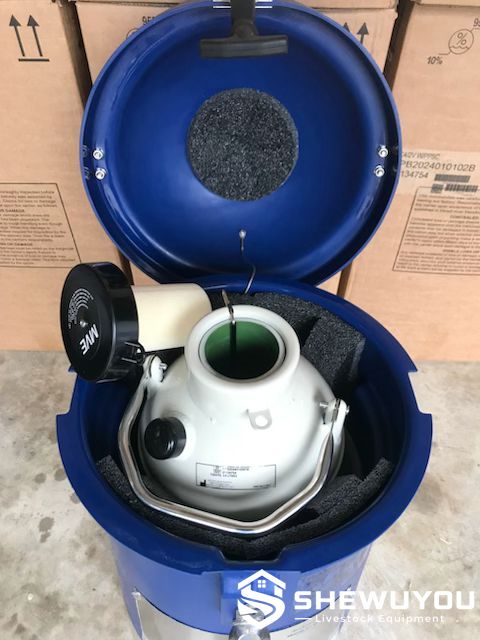 liquid nitrogen dry shipper for biological sample transport