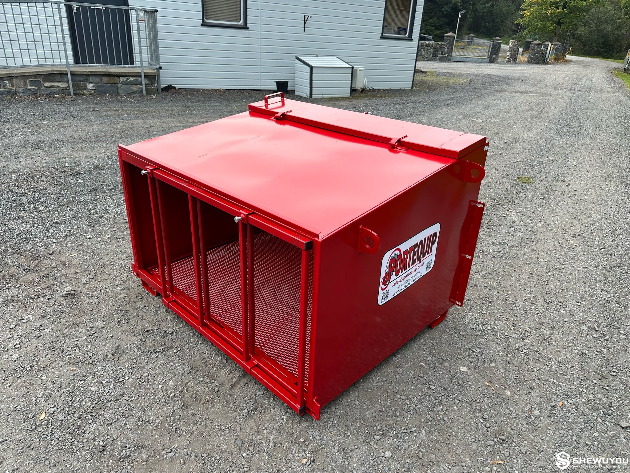 Single-Sided Lamb Creep Feeder