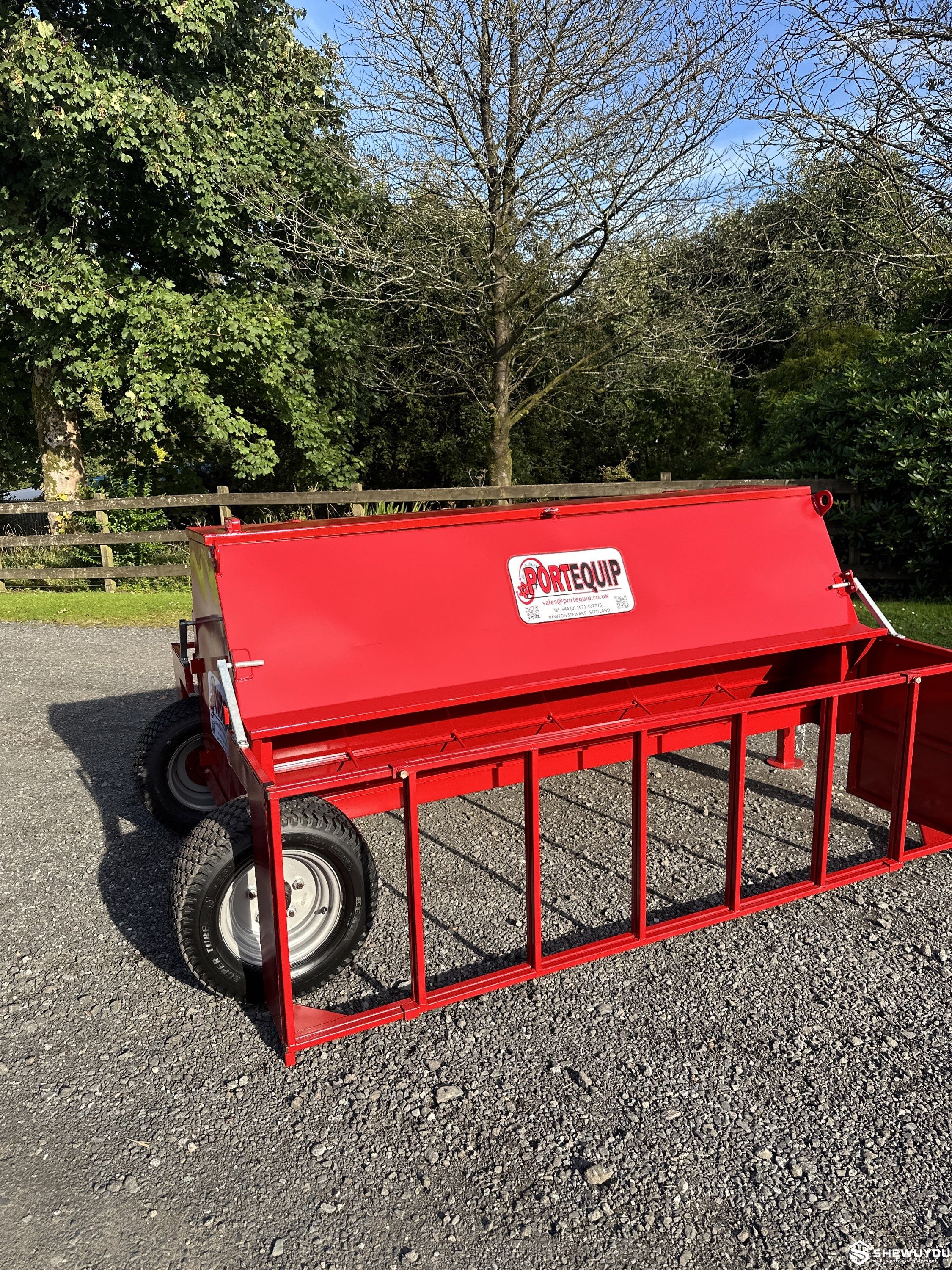 commercial lamb creep feeding equipment