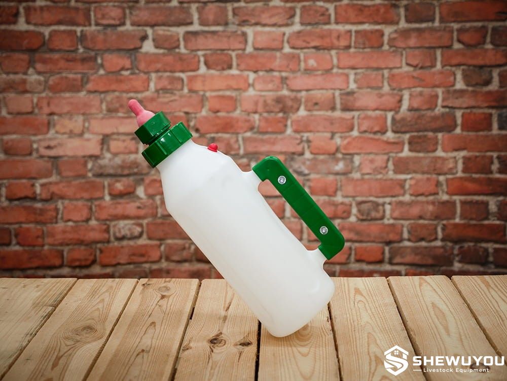 2L large capacity lamb feeding bottle