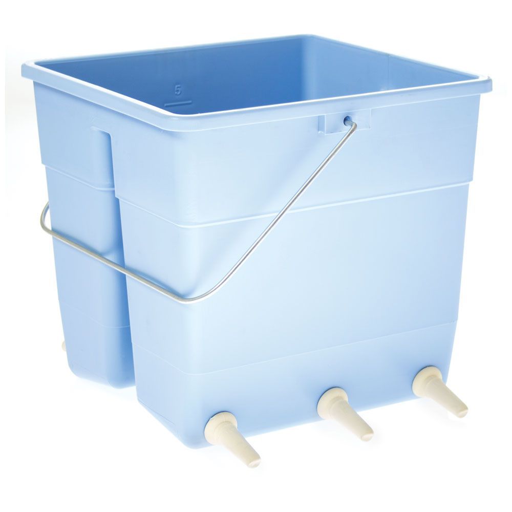 square multi-teat lamb feeding bucket