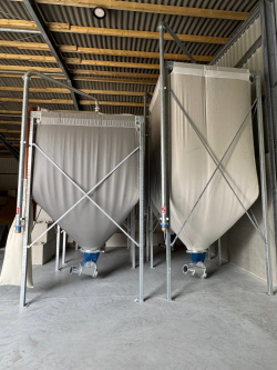 Indoor Textile Feed Silo Installation with Galvanized Frames