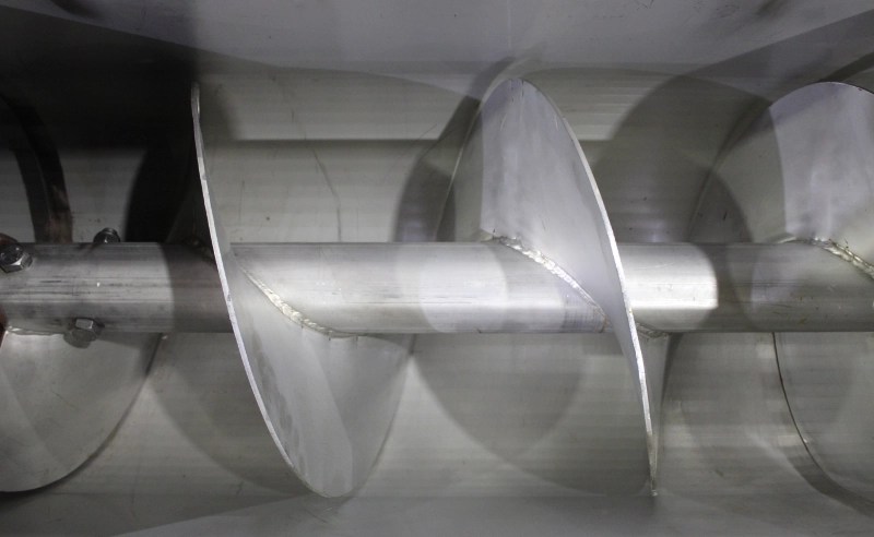 channel screw conveyor internal auger flight detail