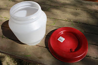 duckling drinker reservoir and base