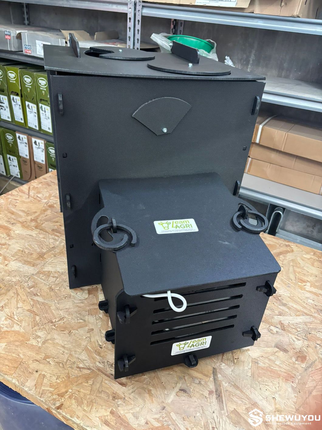 2-compartment lamb warming box