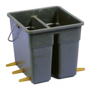 Dual-Compartment Lamb Feeding Bucket - SHEWUYOU Livestock Equipment