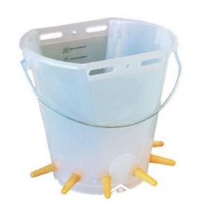 Sloped-Bottom Lamb Feeding Bucket - SHEWUYOU Livestock Equipment