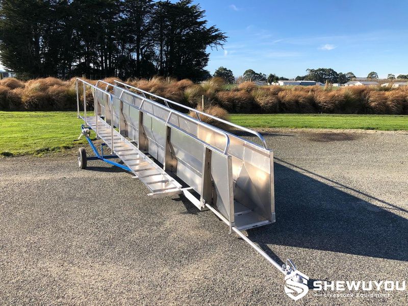 single lane sheep loading ramp