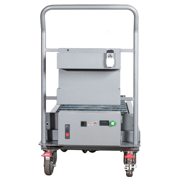 Mobile poultry house lifting platform rear view