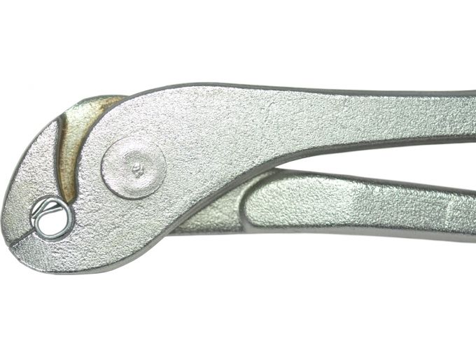 J-clip pliers crimping jaw detail