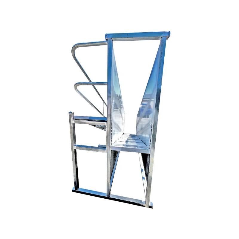 sheep loading ramp side view with operator walkway