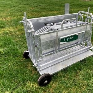 Adjustable Sheep Turnover Crate - SHEWUYOU Livestock Equipment