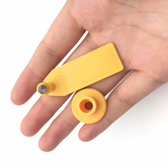 Electronic RFID Ear Tag for Sheep Identification