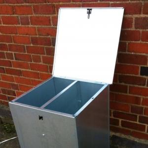 Two-Compartment Small Feed Bin - SHEWUYOU Livestock Equipment