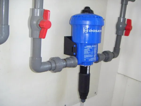 Poultry Water Disinfection Dosing Station - SHEWUYOU Livestock Equipment